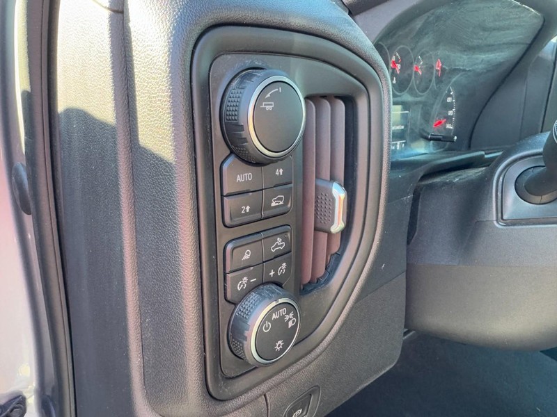 Chevrolet Silverado 1500 Vehicle Image 15