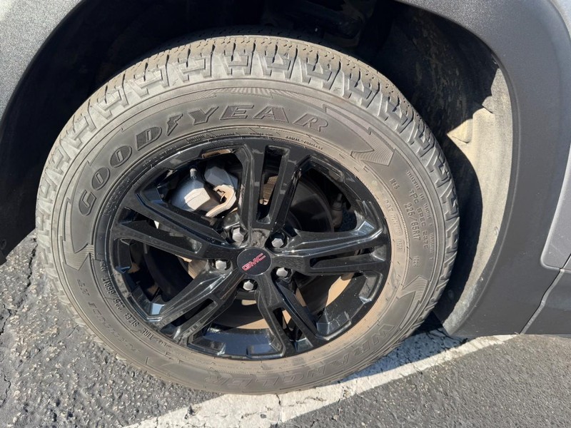 GMC Terrain Vehicle Image 07