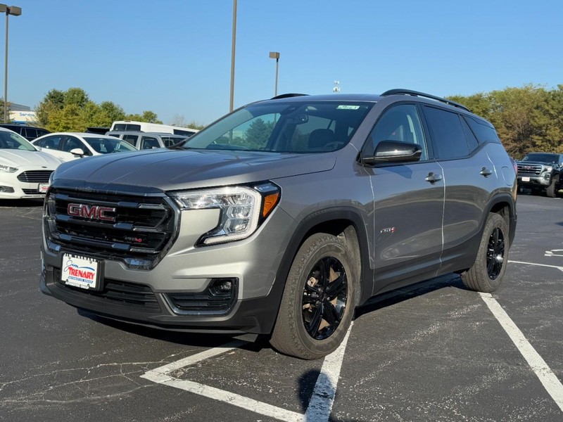 GMC Terrain Vehicle Image 08