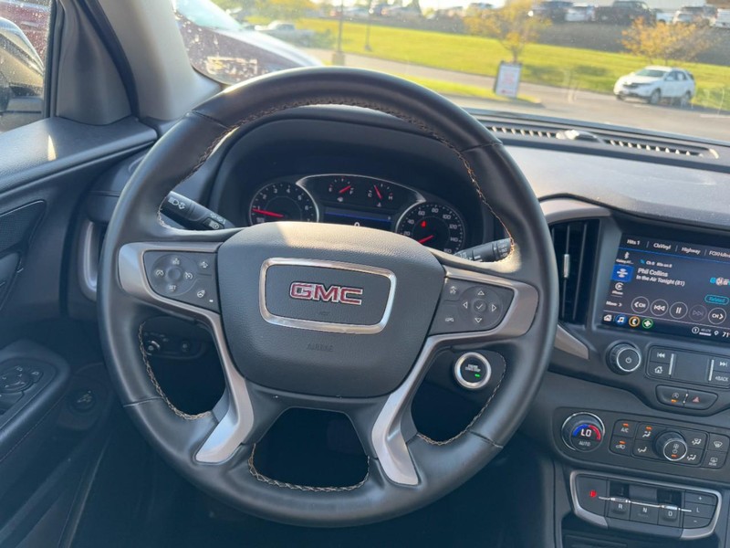 GMC Terrain Vehicle Image 12