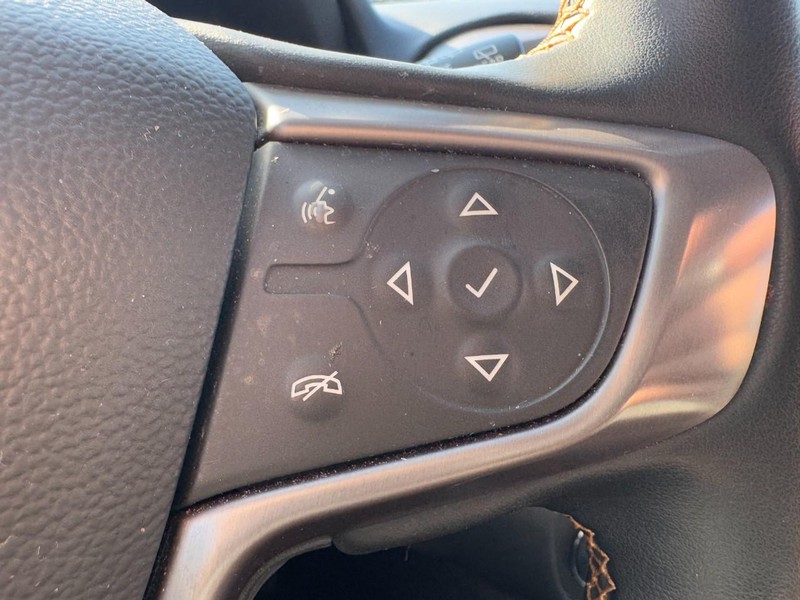 GMC Terrain Vehicle Image 17