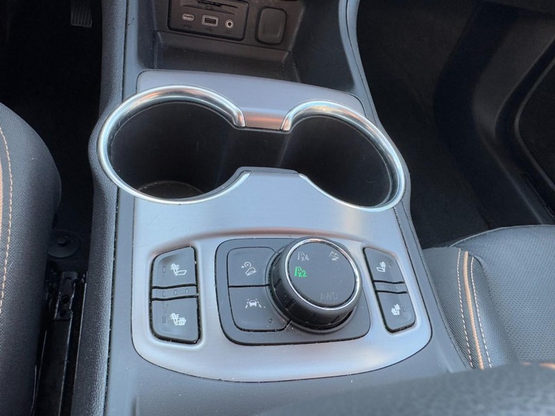 GMC Terrain Vehicle Image 18