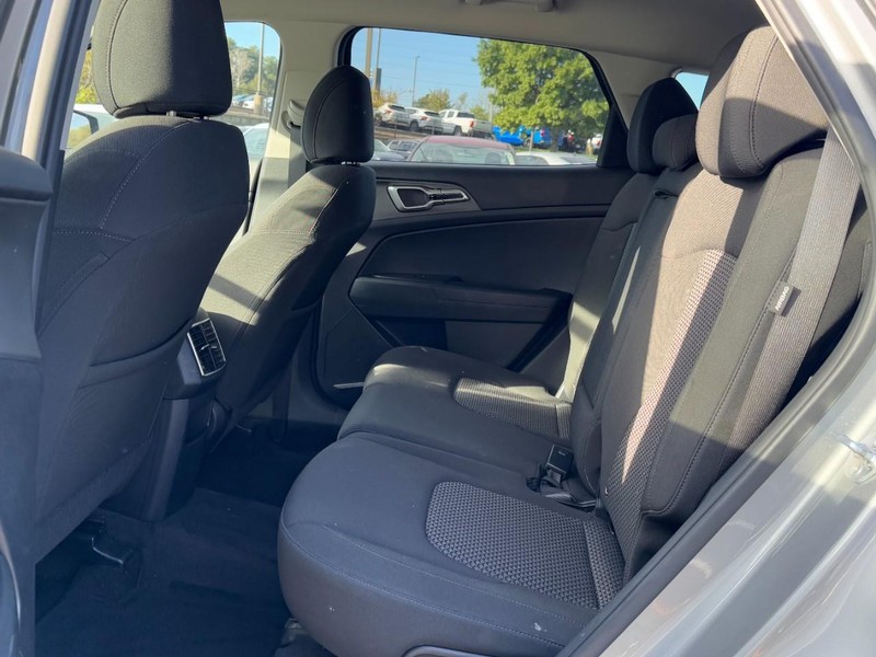 Kia Sportage Vehicle Image 10