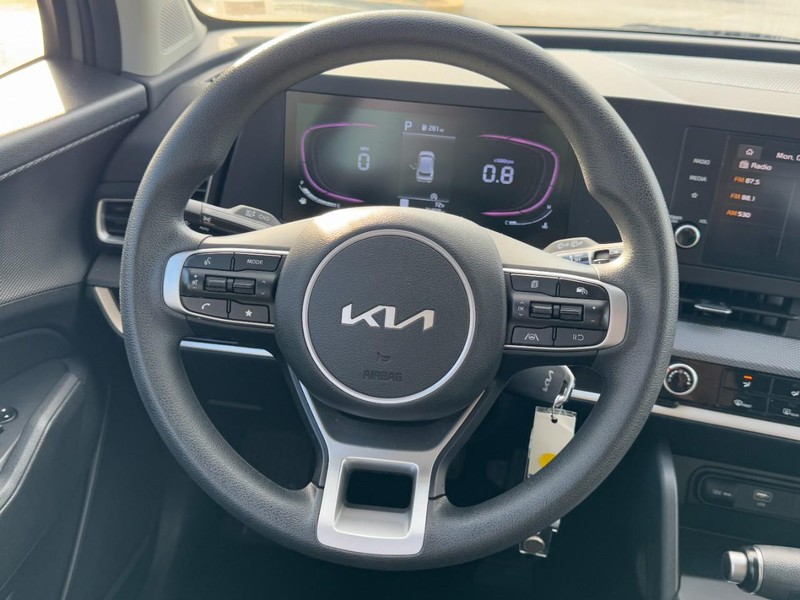 Kia Sportage Vehicle Image 12