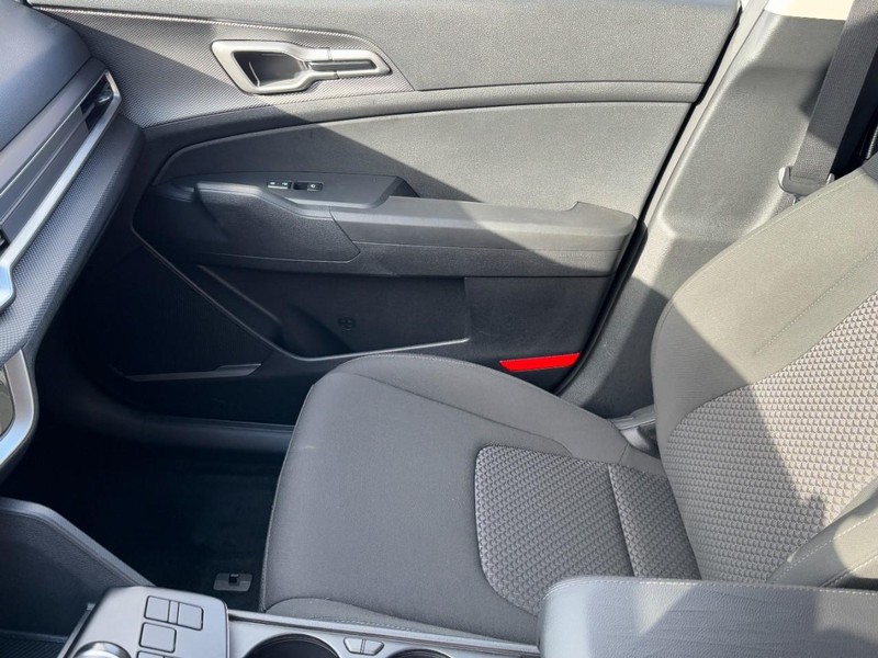 Kia Sportage Vehicle Image 13
