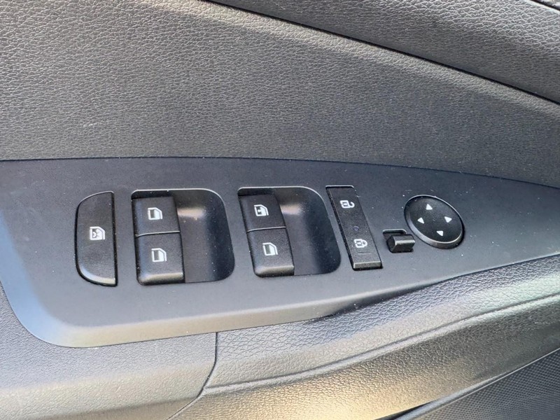 Kia Sportage Vehicle Image 15