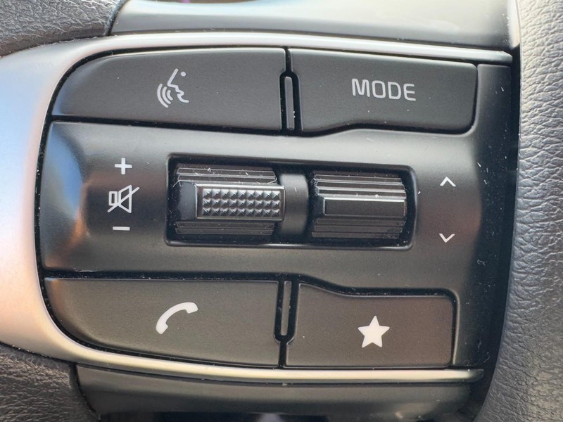 Kia Sportage Vehicle Image 16