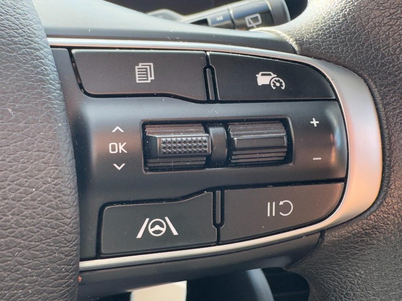 Kia Sportage Vehicle Image 17