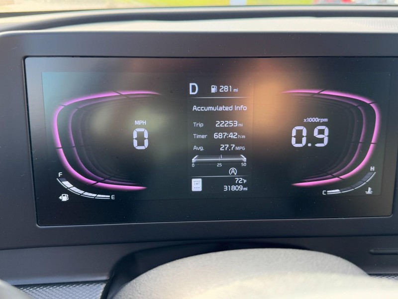 Kia Sportage Vehicle Image 22