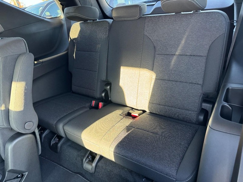 Chevrolet Traverse Vehicle Image 08