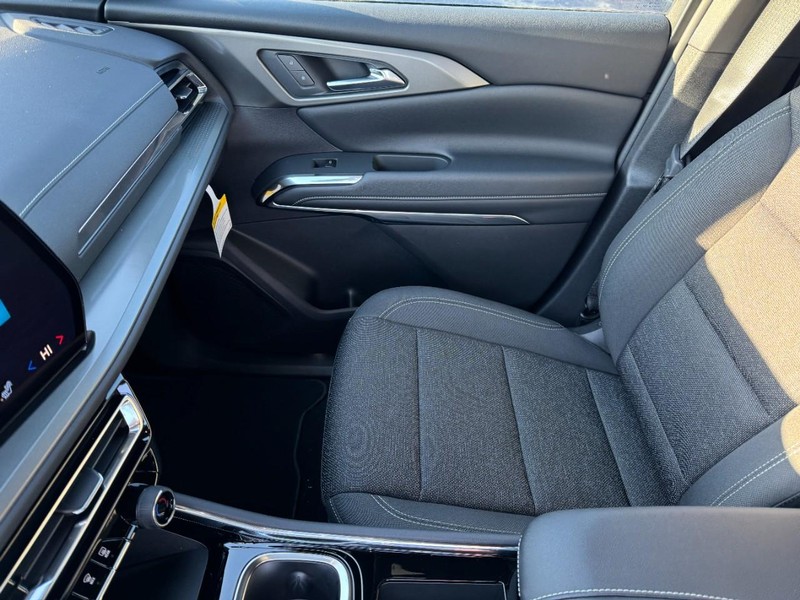 Chevrolet Traverse Vehicle Image 09