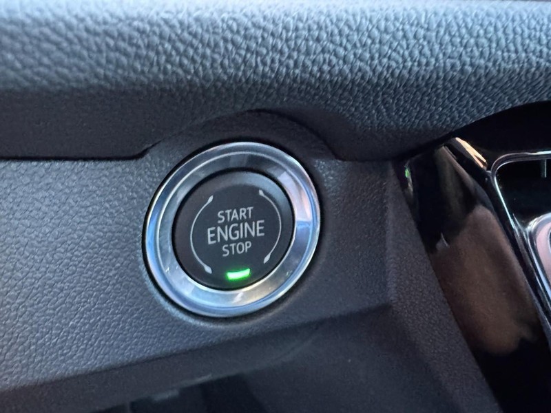 Chevrolet Traverse Vehicle Image 18