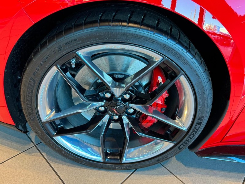 Chevrolet Corvette Vehicle Image 07