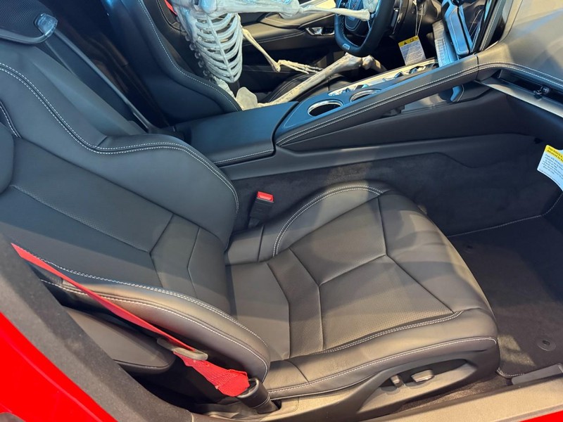 Chevrolet Corvette Vehicle Image 08