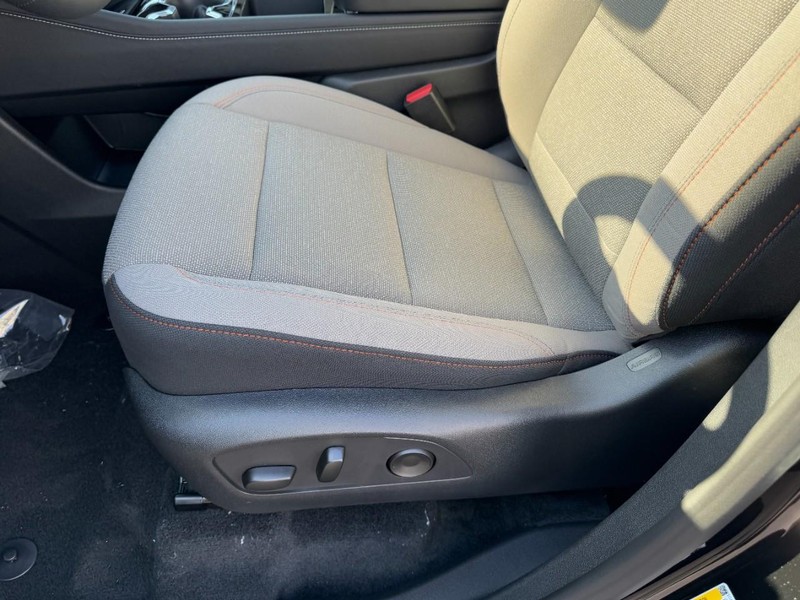 Chevrolet Traverse Vehicle Image 09