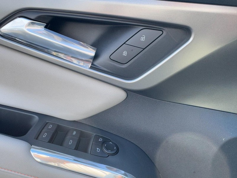 Chevrolet Traverse Vehicle Image 10