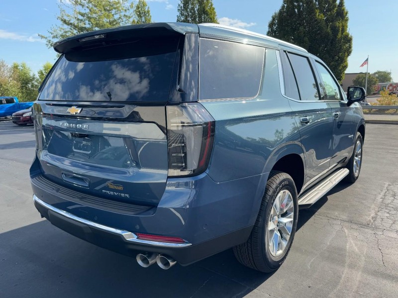 Chevrolet Tahoe Vehicle Image 03