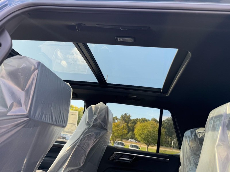 Chevrolet Tahoe Vehicle Image 07