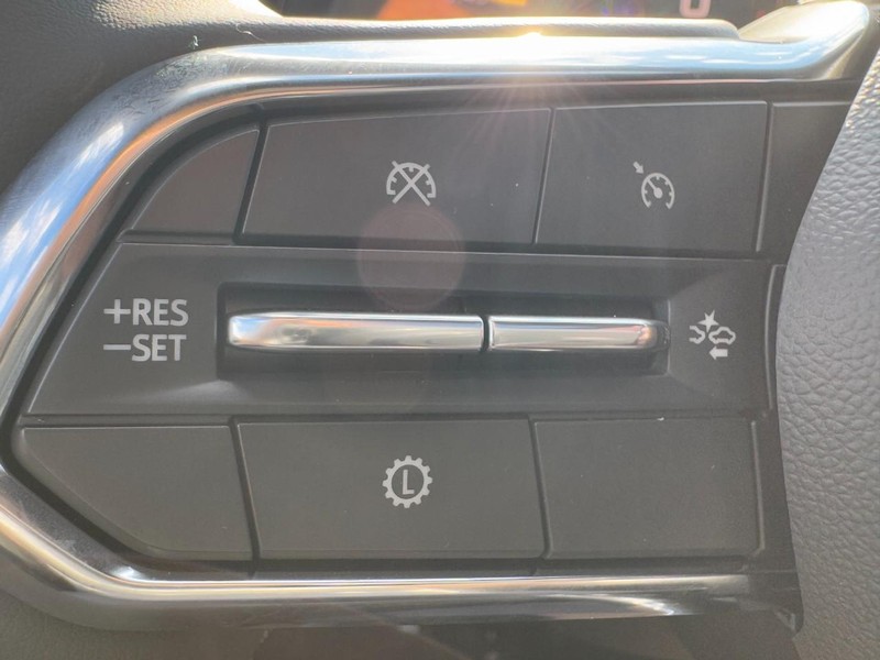 Chevrolet Tahoe Vehicle Image 11