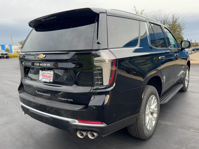 Chevrolet Tahoe Vehicle Image 03