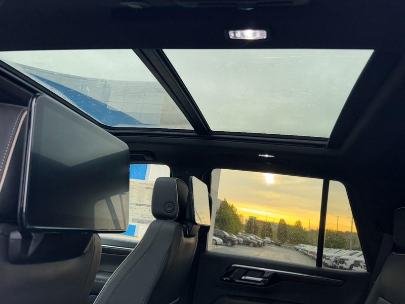 Chevrolet Tahoe Vehicle Image 08