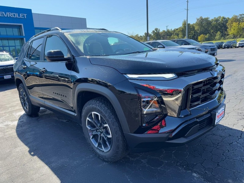 Chevrolet Equinox Vehicle Image 02