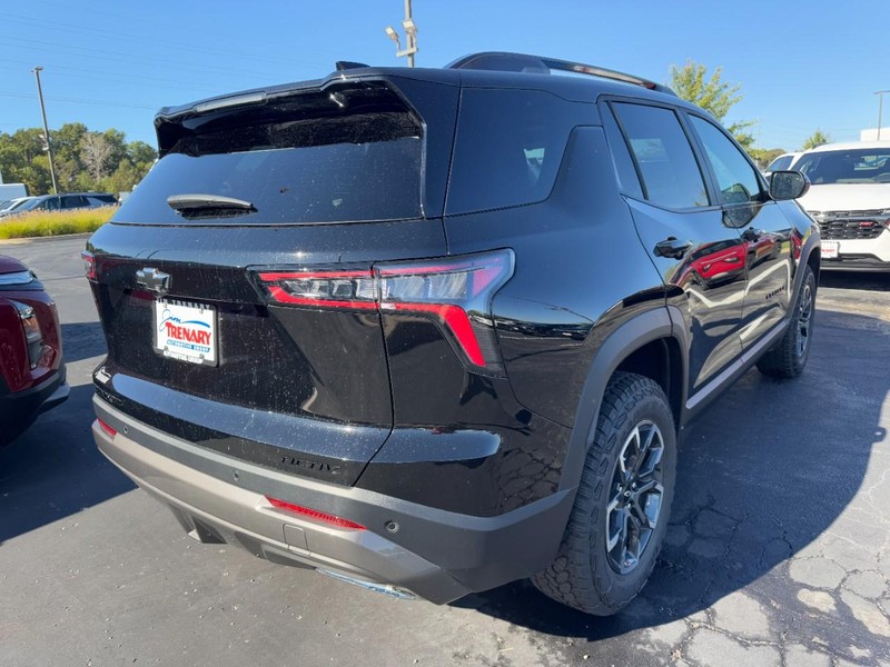 Chevrolet Equinox Vehicle Image 03