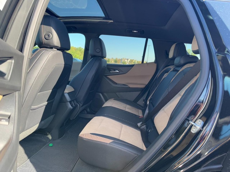 Chevrolet Equinox Vehicle Image 07
