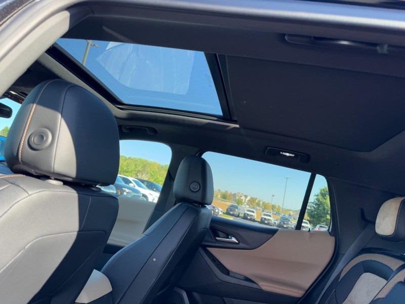 Chevrolet Equinox Vehicle Image 08
