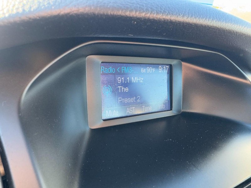 Ford Focus Vehicle Image 20