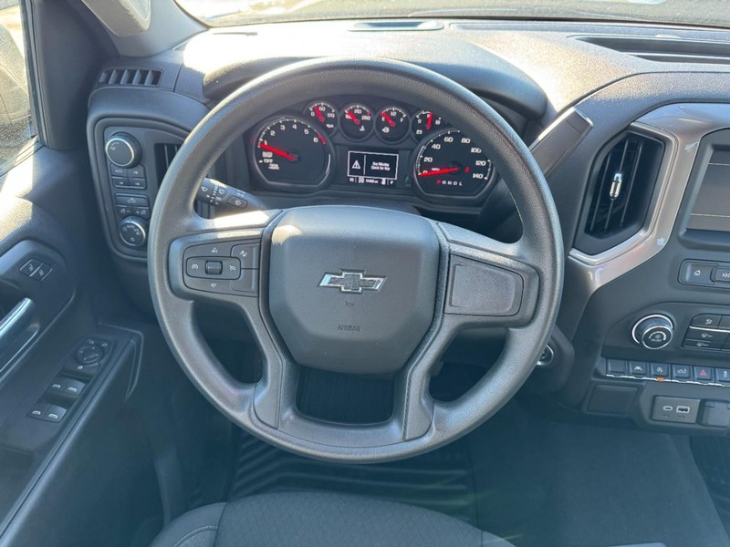 Chevrolet Silverado 1500 Vehicle Image 10