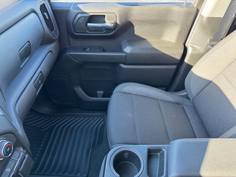 Chevrolet Silverado 1500 Vehicle Image 11