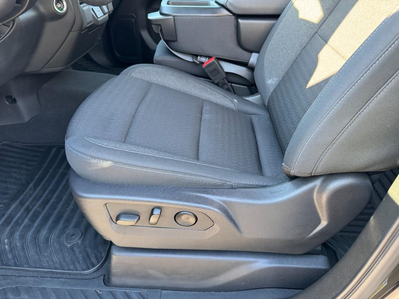 Chevrolet Silverado 1500 Vehicle Image 12