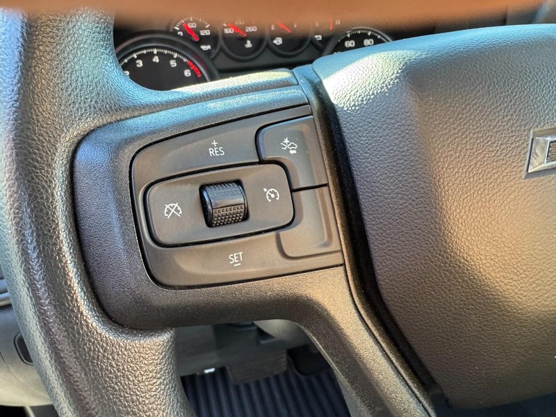 Chevrolet Silverado 1500 Vehicle Image 15