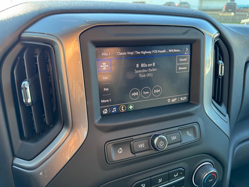 Chevrolet Silverado 1500 Vehicle Image 17