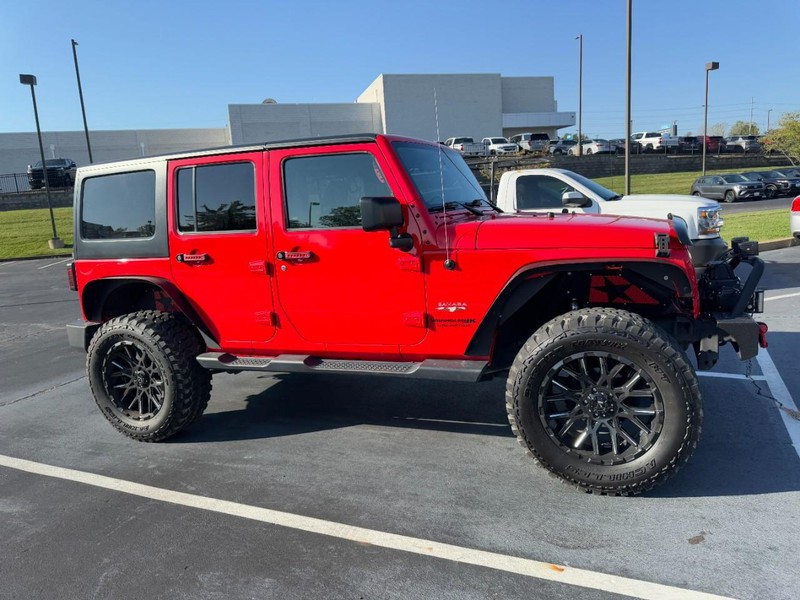 Jeep Wrangler JK Unlimited Vehicle Image 03