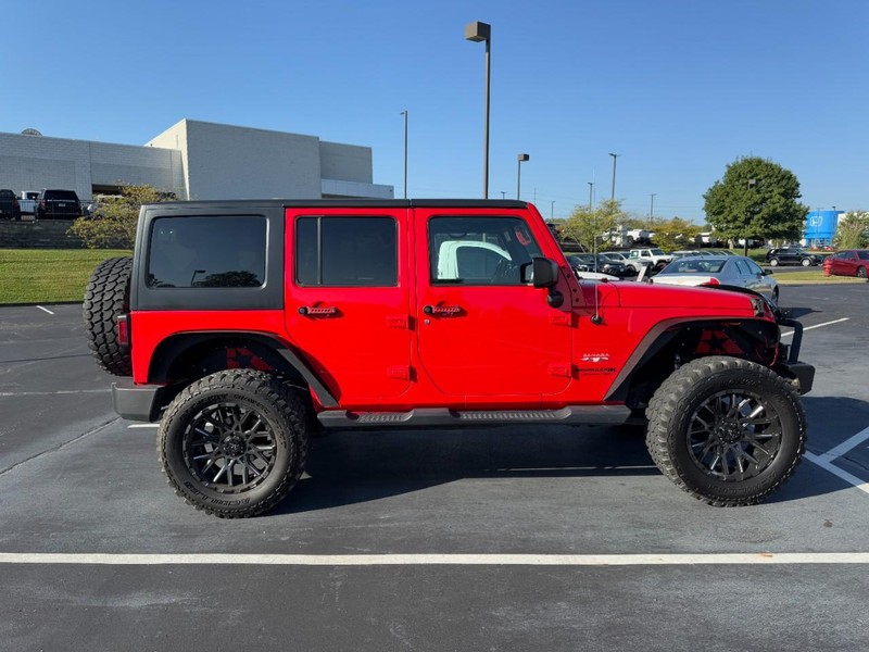 Jeep Wrangler JK Unlimited Vehicle Image 04