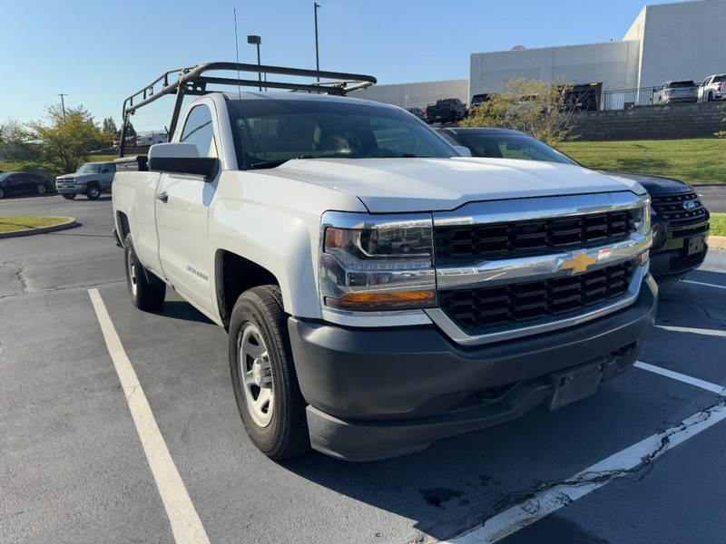 Chevrolet Silverado 1500 Vehicle Image 03