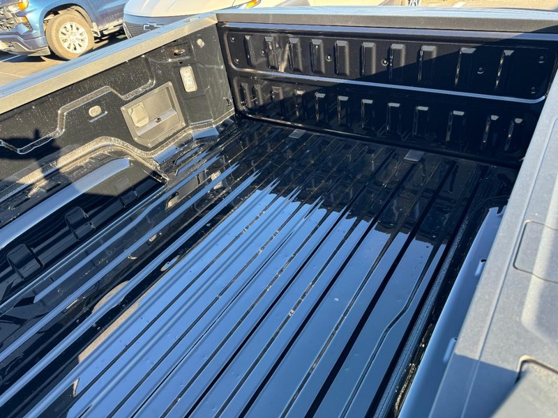 Chevrolet Silverado EV Vehicle Image 07