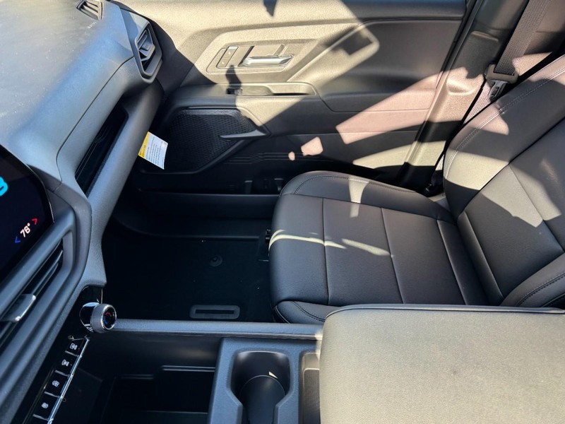 Chevrolet Silverado EV Vehicle Image 09