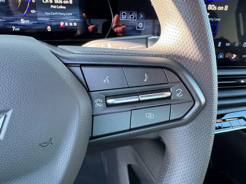 Chevrolet Silverado EV Vehicle Image 14