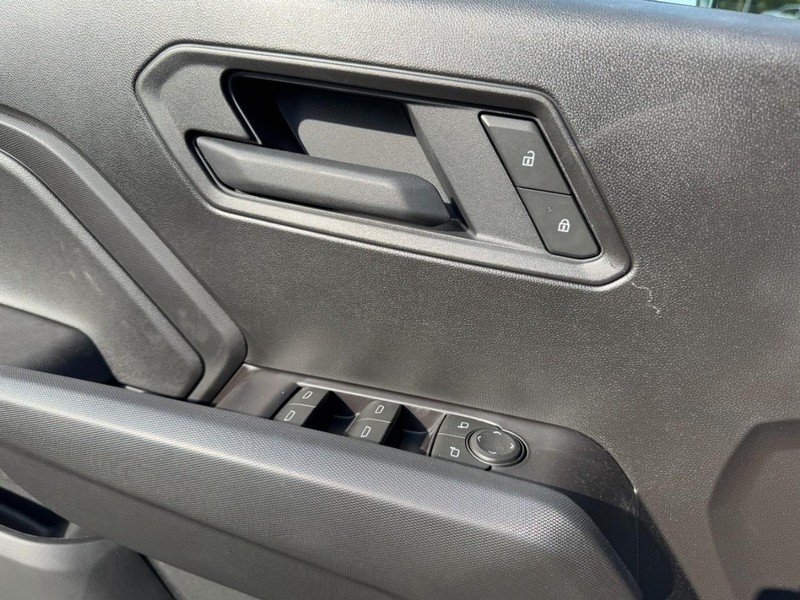 Chevrolet Colorado Vehicle Image 11