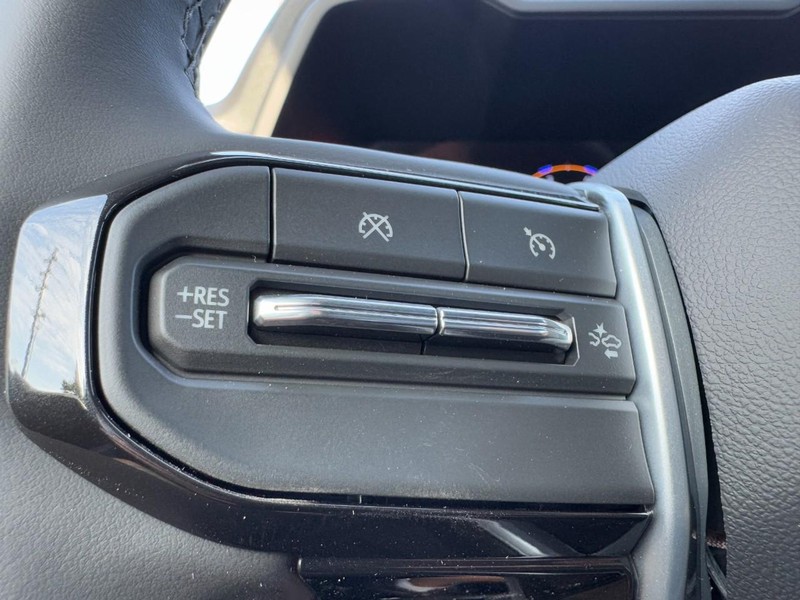 Chevrolet Colorado Vehicle Image 12