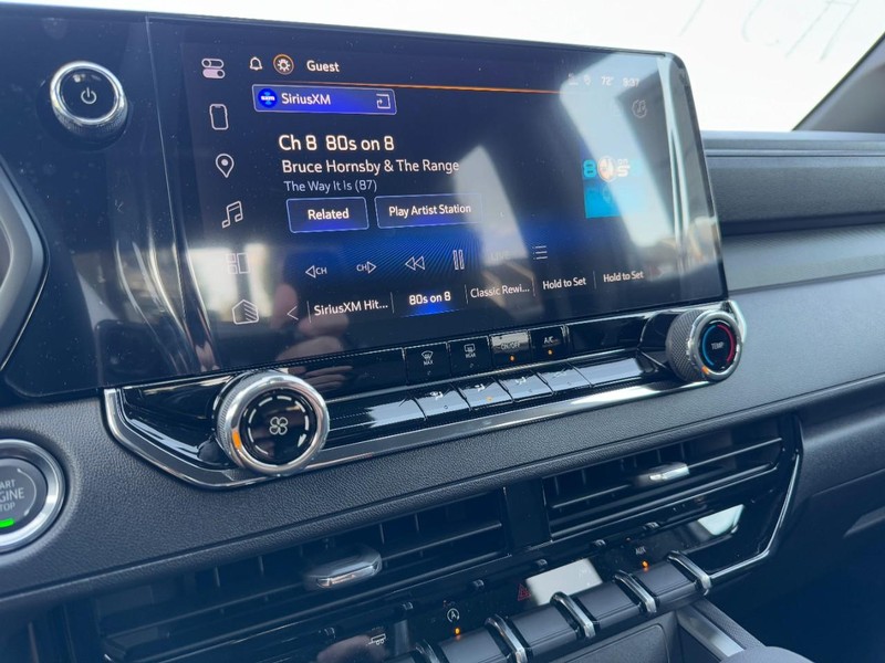 Chevrolet Colorado Vehicle Image 14