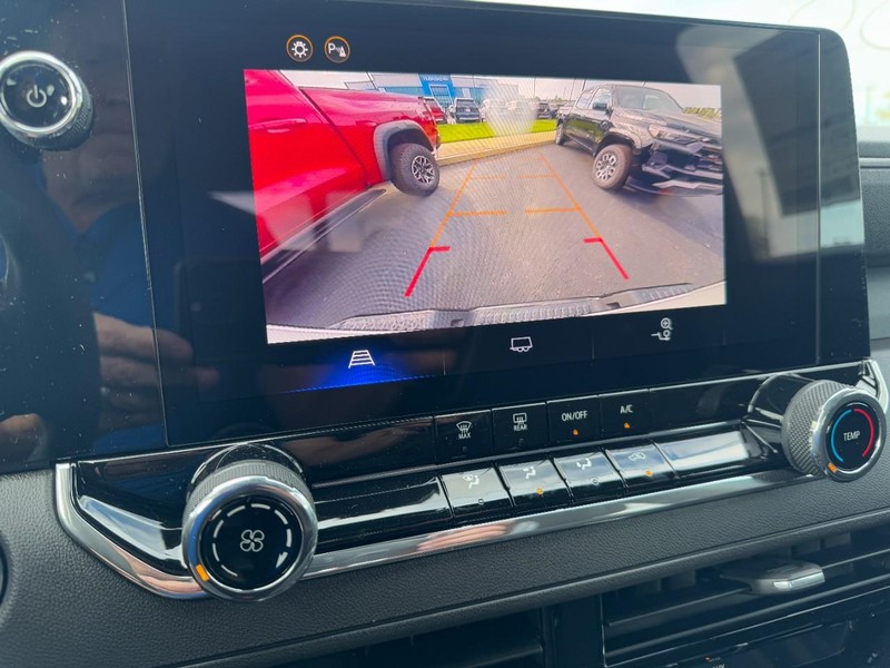 Chevrolet Colorado Vehicle Image 13