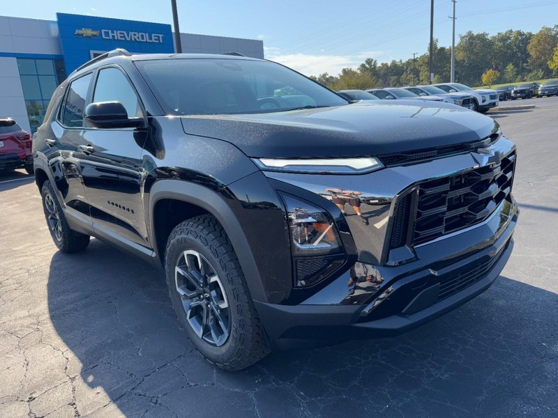 Chevrolet Equinox Vehicle Image 02