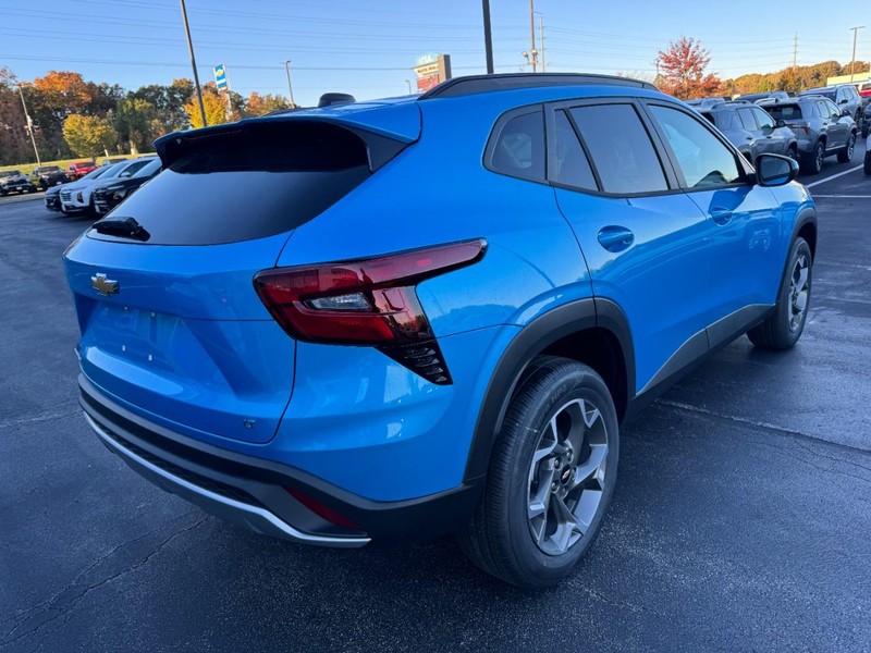 Chevrolet Trax Vehicle Image 03