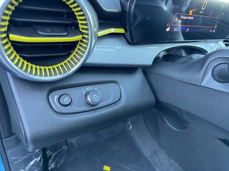 Chevrolet Trax Vehicle Image 08