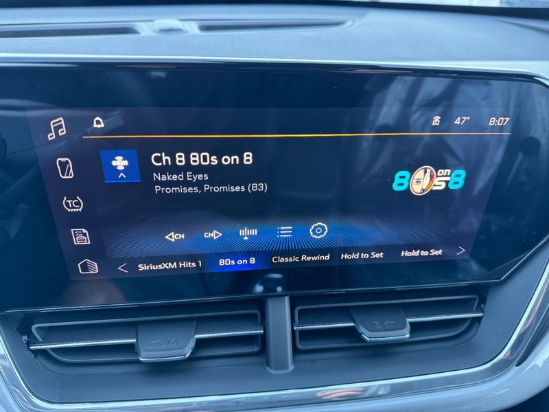 Chevrolet Trax Vehicle Image 13