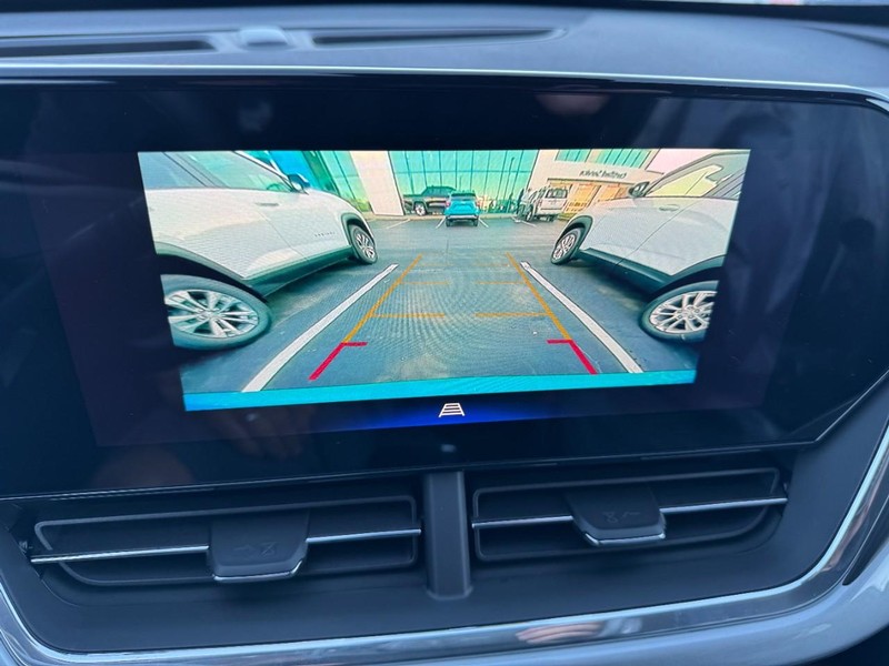 Chevrolet Trax Vehicle Image 14